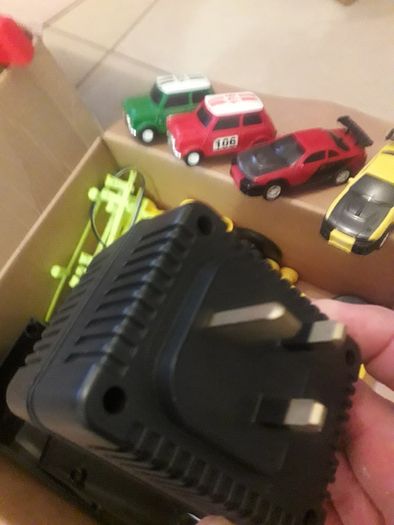 Old Scalextric set  with 4 cars