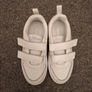 Reebok runners size 10 kids Image 5