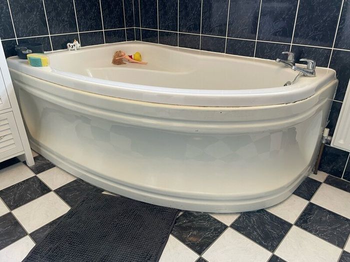 bath basin radiator towel rail