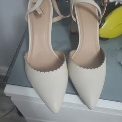 new look size 7 sjoes