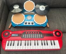 Keyboard & Little Tikes my real Jam Drum Set