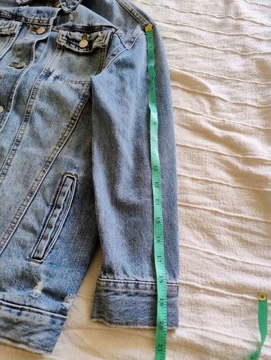 Unisex denim cotton distressed jacket in very good condition see last three photos for exact measurements FREE STANDARD POSTAGE INCLUDED