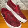 Vans Off The Wall Red Snakeskin Pattern Girls Unisex Laceless Slip On Trainers UK2.5 EUR34.5 Image 2