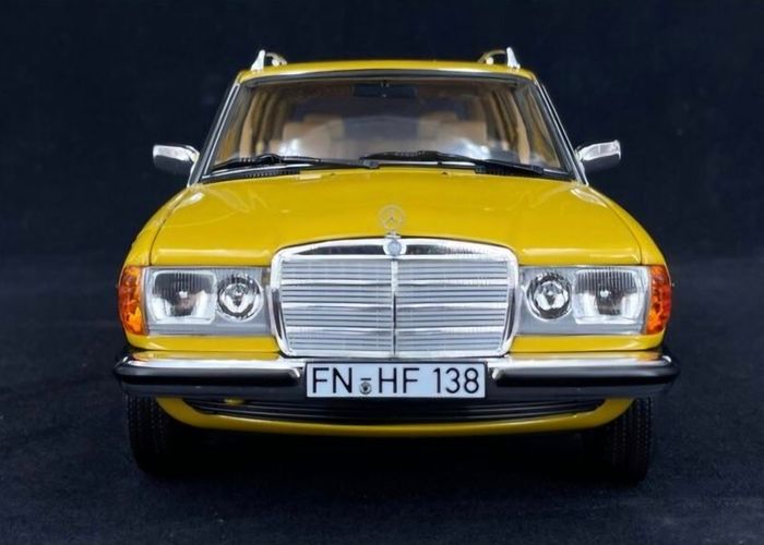 Mercedes 200t - W123 Estate - 1982 - 1/18 - New In Box