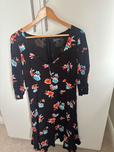 Sosandar dress