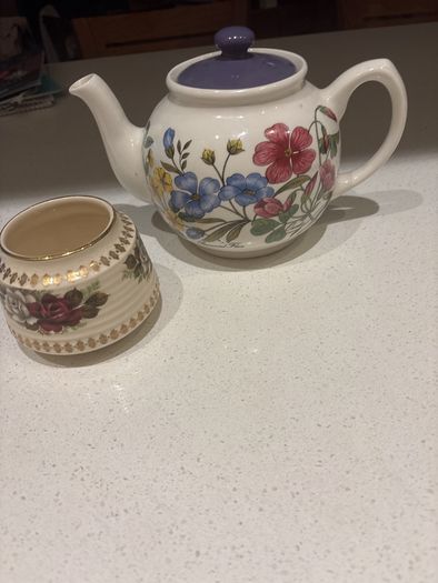Vintage Sadler Sadler England ( Floral Herb Design) Perennial Flax and Free sugar bowl