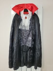 Halloween costume - Vampire (Age 8-10)