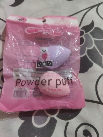 make-up puff