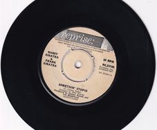 Nancy & Frank Sinatra Somethin Stupid Irish Pressing 1967 Single