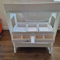 baby changing table with bath