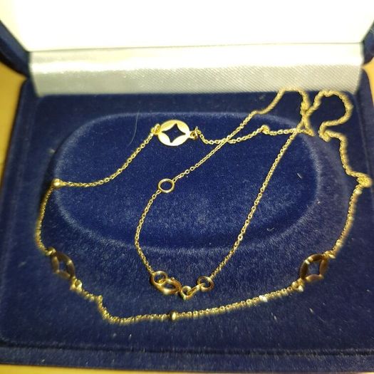 9 ctgold  necklace