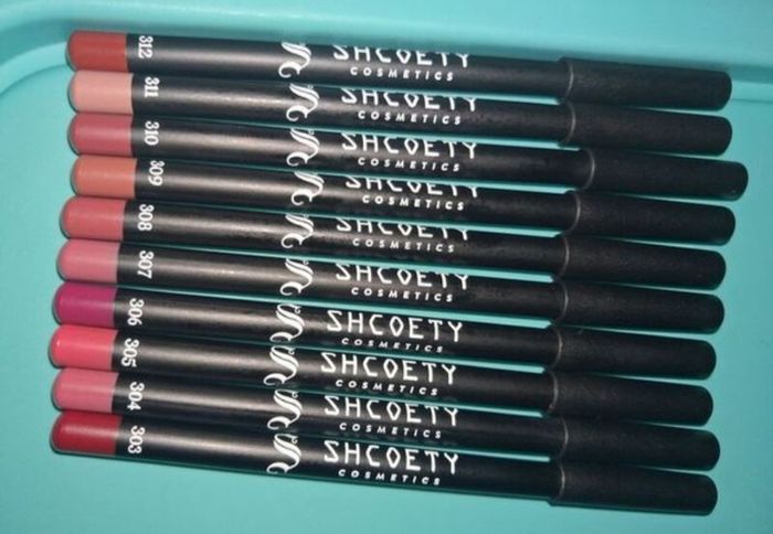 x10 Bundle - Brand New Society Matt Lip Liner - Variety Of Colours - 1.02 Each - RRP - 11.00