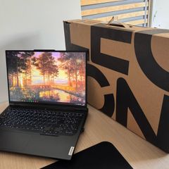 Lenovo Legion Pro 5 | RTX 4070 | i7-14700HX | 32GB RAM | 240Hz