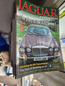 jaguar magasines ..some unopened (72 ) and books
