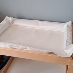 Changing Table.
