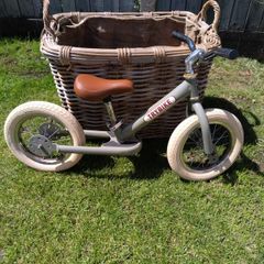 Infants Trybike balance bike