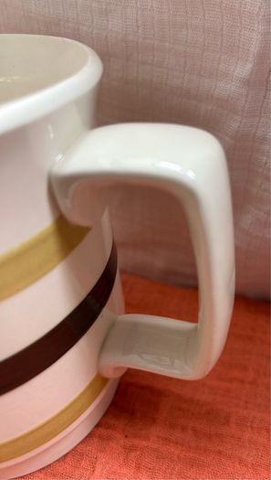 Carrigaline Pottery 1 and a half pint jug