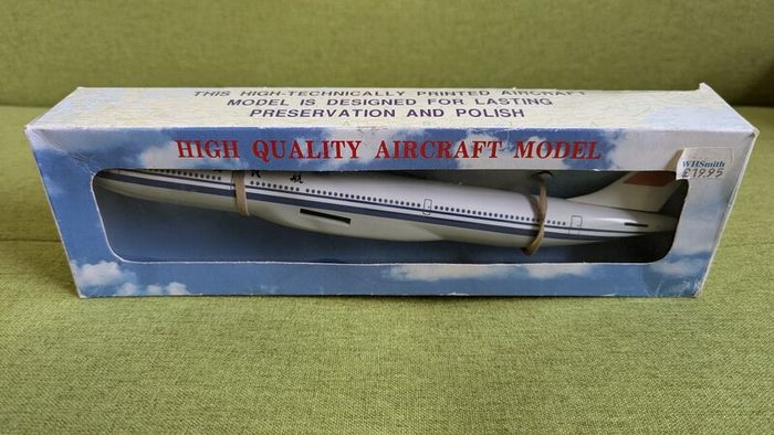 Civil Aviation Administration of China 1:200 scale model airplane, Airbus A340 aircraft
