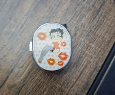 Small Betty Boop lighter