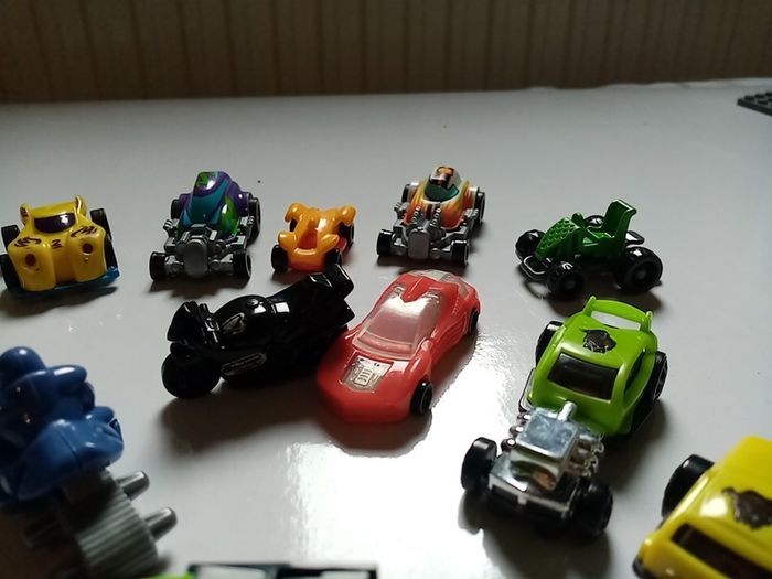 Bundle of small plastic cars