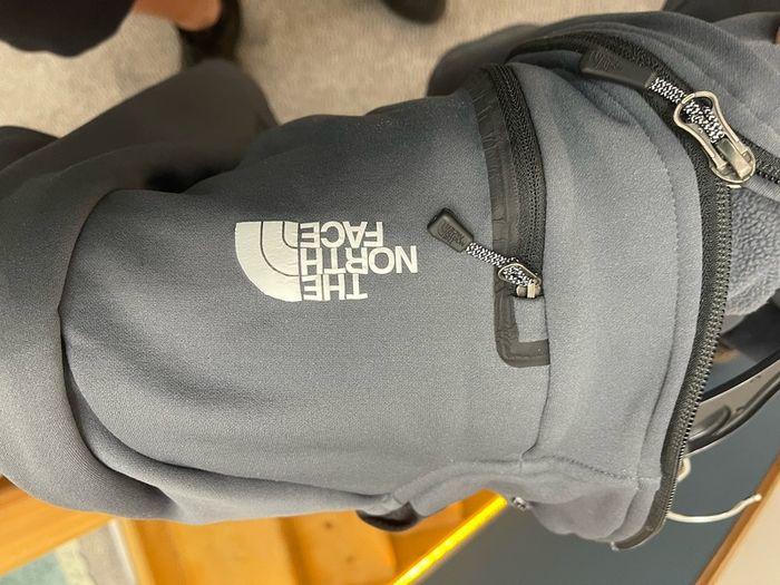 northface hoodie