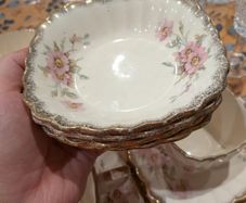 Golden Wares by Sebring 22k gold trimmed china set