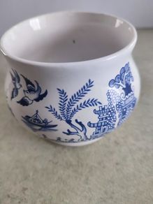 Lovely Bone China Suger Bowl.