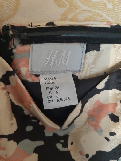 H&M Pink black floral dress (US Size 6 / EUR 36)