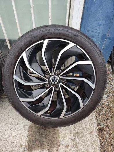 17" Genuine VW Ventura Alloys Good Tyres