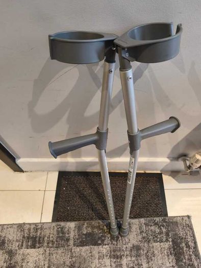 FREE Adjustable Forearm Crutches (Pair) - Clean & Perfect Condition - Dublin 18