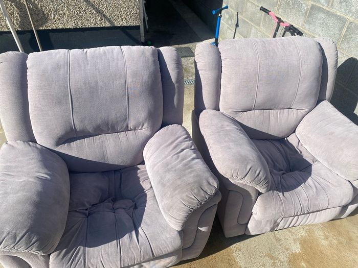 free Sofas reclining
