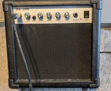 20W Guitar amp & cable