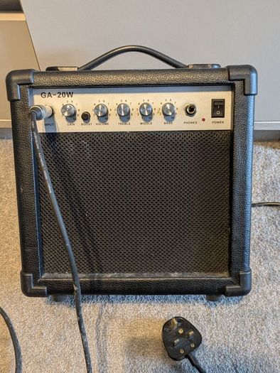 20W Guitar amp & cable