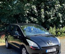 2010 Peugeot 5008
