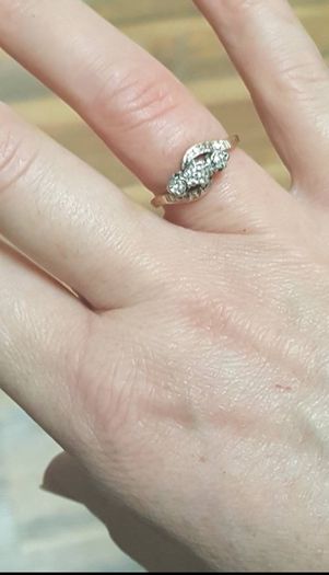 Antique gold engagement ring, Art Deco 18ct gold engagement ring with 3 diamonds set in platinum mount