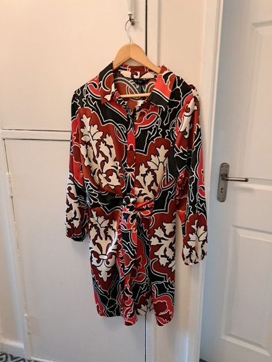 Ladies Knee Length Dress BNWT