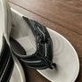 Clarks Cloudsteppers flip flops size 4 Image 4