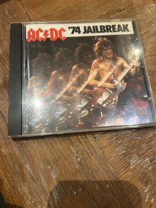 AC/DC - 74 Jailbreak