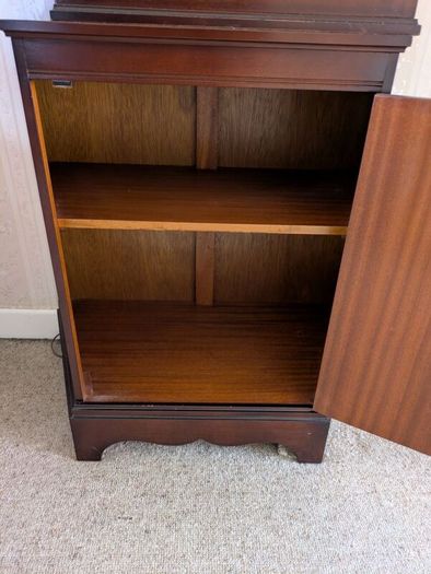 Vintage Arnotts Mahogany Display Cabinet | Original 1983 Tags, Key & Interior Light