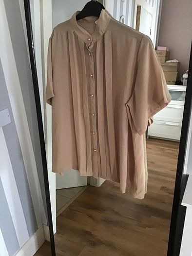 Blouse Size 14