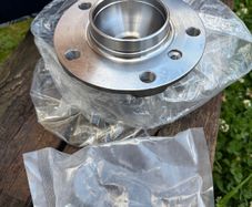 BMW F10 F01 F12 F06 front wheel bearing (Vaico, new)