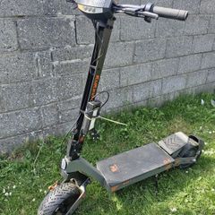 G4 electric scooter
