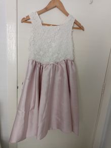 Girls dress