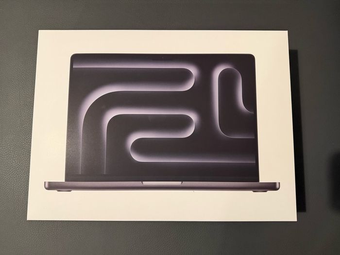 MacBook Pro 14-inch 24/512GB (M4 Pro 2025 IRISH STOCK)Brand New Sealed 1 year Apple Warranty RECEIPT
