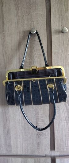 Black lacquered gold bag