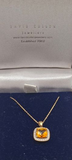9ctb yellow gold  citrine necklace
