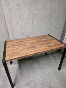 Dining table for 4 people