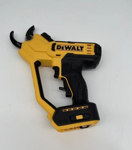 DeWaLT 18V XR Cordless Battery Powered Pruner + Next Gen 18V XR PowerStack Battery + 12V - 18V Multi Voltage Fast Charger. The Best A Professional Can Get. Closing down sale - all must go!