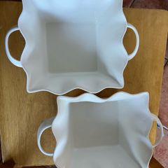 serving dishes