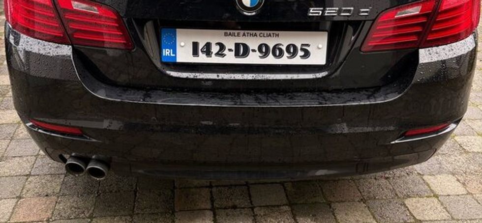 BMW 520 2014 black leather perfect condition six m